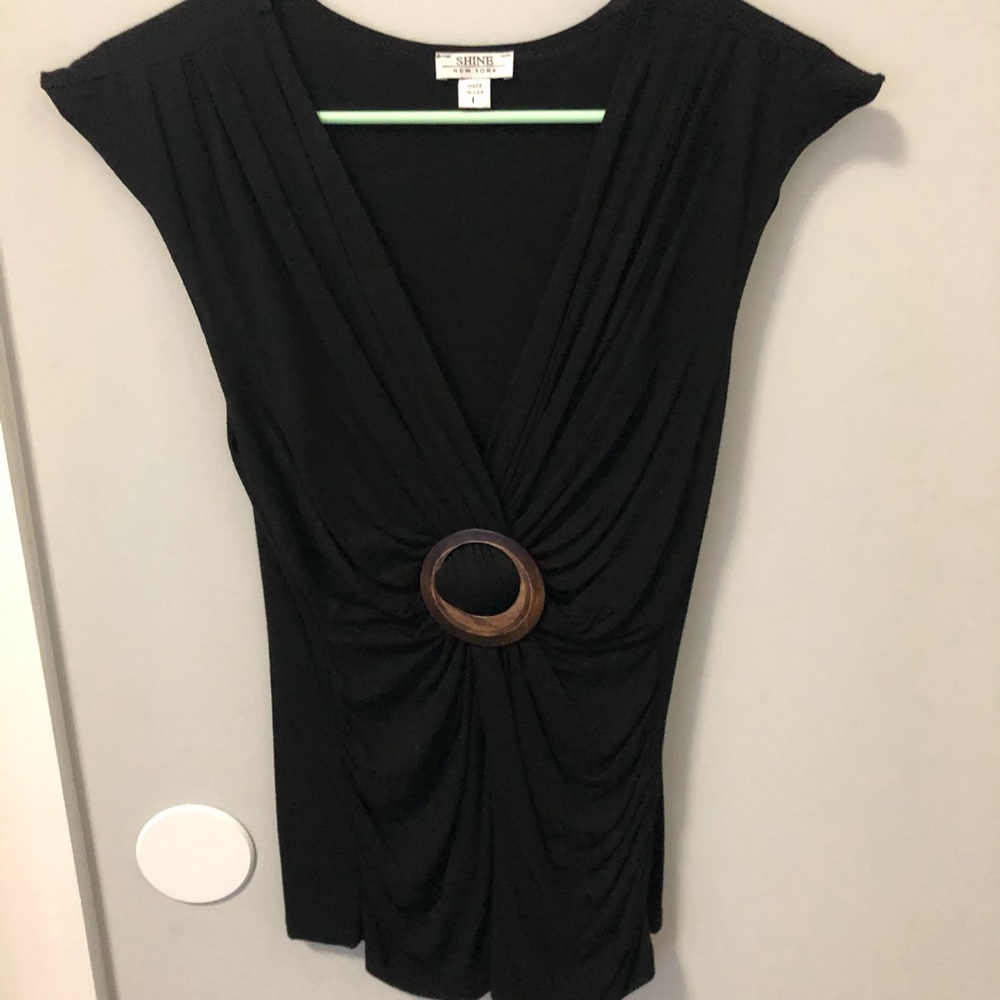 black short fluttersleeve blouse